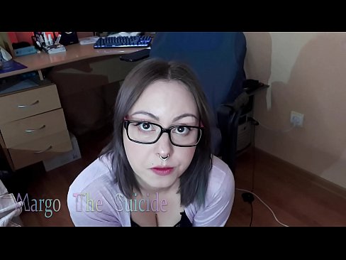 ❤️ Seksikas prillidega tüdruk imeb dildot sügavalt kaamera ette ❤ Pornovideo at us ❌❤